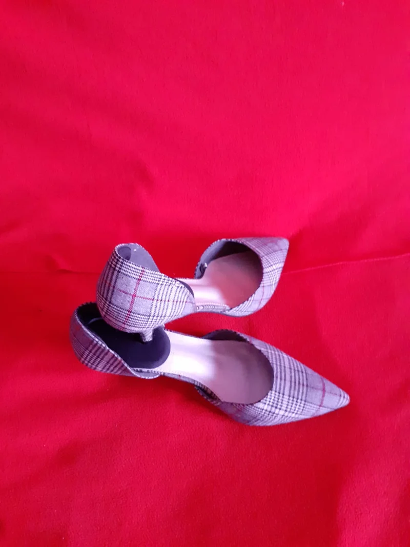 CHAUSSURE TISSUS SCOTIA CARRÉ